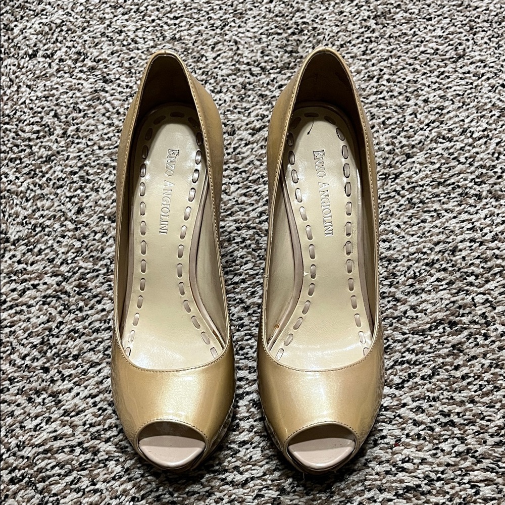 Enzo Angiolini Tan Peep Toe Heels